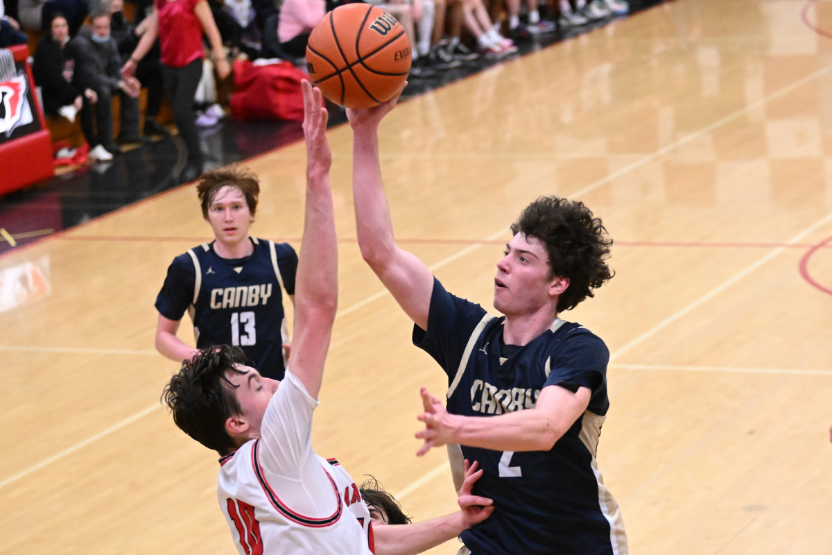 Lincoln Canby boys basketball Leon Neuschwander 38